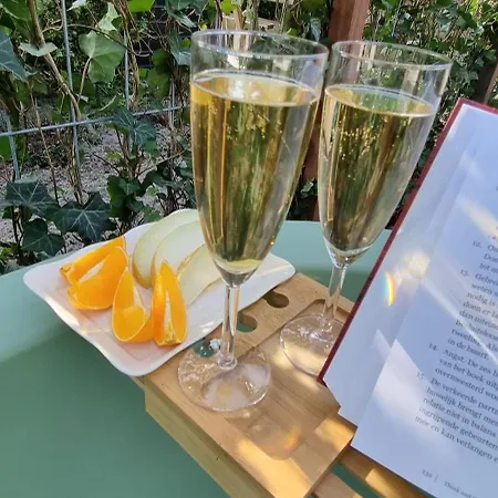 Artisan Hideaway Alojamento de Acomodação e Pequeno-almoço 3*