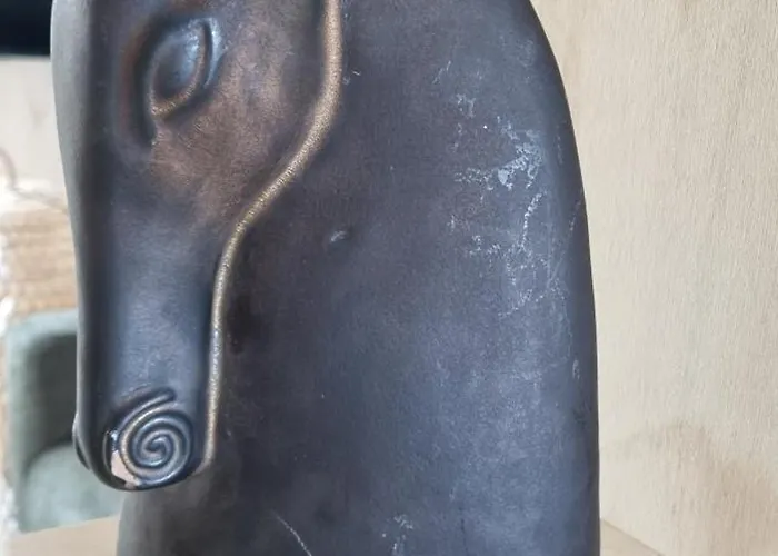 فندق مبيت وإفطار Artisan Hideaway 3*