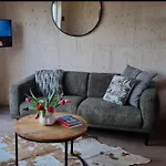 Bed & Breakfast Artisan Hideaway
